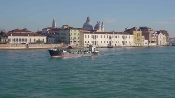 Venecia Italia Agosto 2022 Transporte Barco Venecia Crucero Venecia Imágenes — Vídeos de Stock