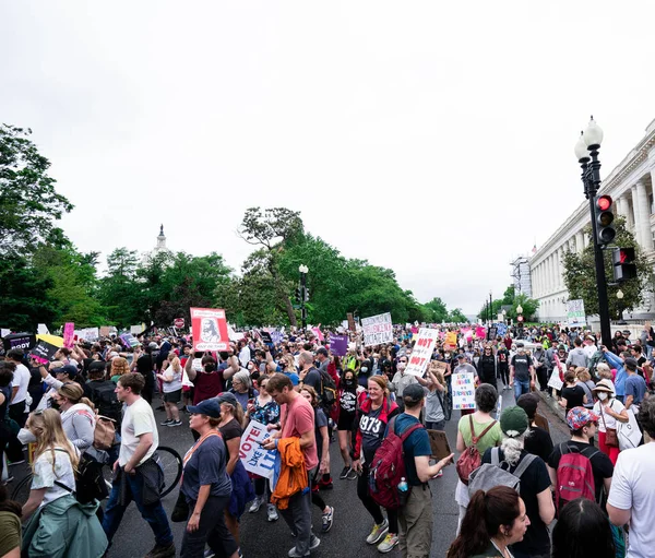  wide shot at a pro test