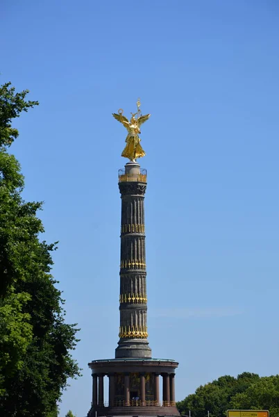 Στήλη Νίκης Στη Γειτονιά Tiergarten Στο Βερολίνο Την Πρωτεύουσα Της — Φωτογραφία Αρχείου