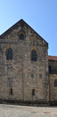Saksonya 'nın Harz Dağları' ndaki Quedlinburg Eski Kasabası 'ndaki Tarihi Kale ve Manastır