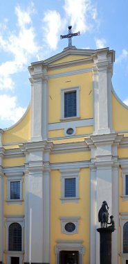 Kuzey Ren 'in başkenti Eski Duesseldorf' taki Tarihi Kilise - Vestfalya