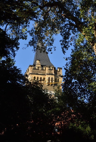 Исторический замок в Старом городе Вернигере в горах Гарц, Саксония -