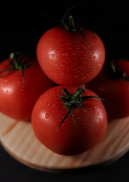 Red Tomatoes Green Stems Water Drops Dark Background Kitchen Wooden — Stock Photo, Image