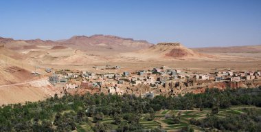 startrail in morocco, rock desert
