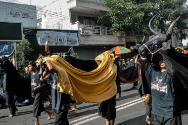 Batu, Indonesia - August 7, 2022: Batu City Local Cultural Arts Festival, Bantengan Nuswantara 2022.