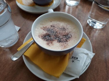 Continental kahvaltı kahve ile