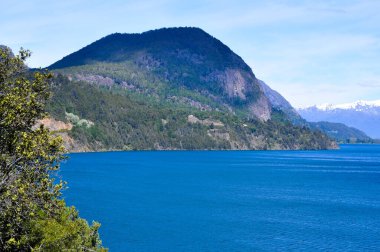 Güzel göl manzarası