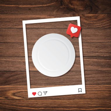  Yemeğiniz için ayrı bir tabağı olan ahşap masa. yaratıcı sosyal medya post tasarımı. Tabaklı boş bir masa. 3D illüstrasyon gıda reklam tasarımı ve restoran menüsü reklamları.