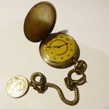 Vintage Antique pocket watch , Old pocket watch