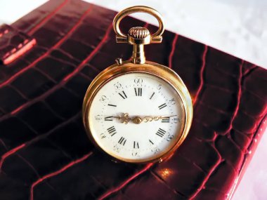 Vintage Antique pocket watch , Old pocket watch