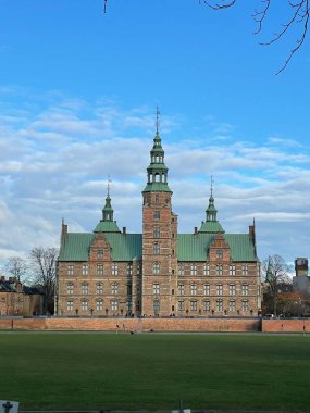 the top palace in the city of copenhagen
