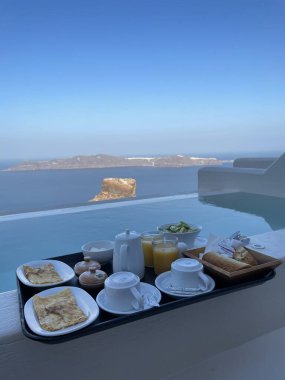 breakfast with santorini's view