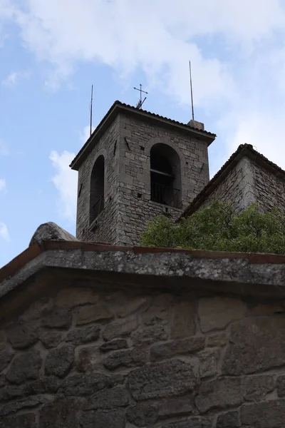 Upper Part Protective Building Found Old Center San Marino Country — Foto de Stock