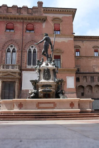 Fontein Met Naakt Standbeeld Van Neptunus Het Oude Paleis Bologna — Stockfoto