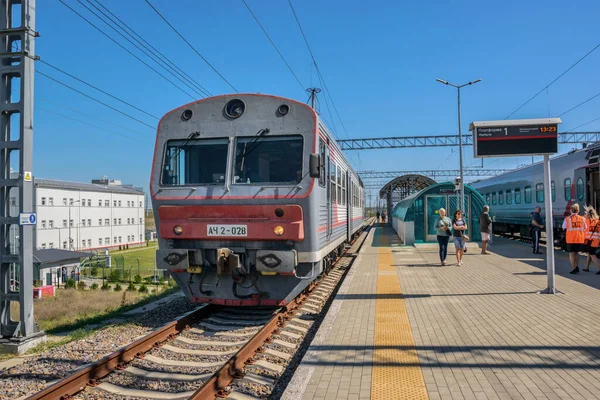 Taman Ryssland September 2021 Järnvägsstation Taman Passagerare Den Ryska Stäppen — Stockfoto