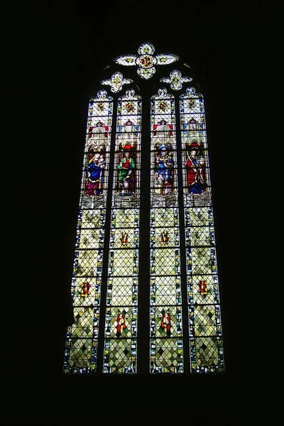 Rouen Katedrali 'nde lekeli cam pencere. Gotik