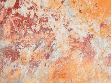 Eski, sıva kaplı çatlak duvar. Değiştirilmiş renk