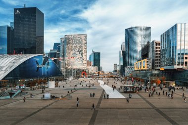 la defense paris, eiffel tour, louvre ,october, 2019: modern city skyline with skyscrapers and buildings