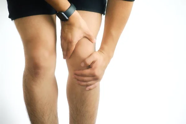 膝の痛みとコピースペースを持つ男 — ストック写真