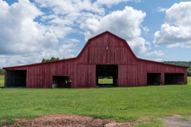 Red Barn with a Steer Skull over the door