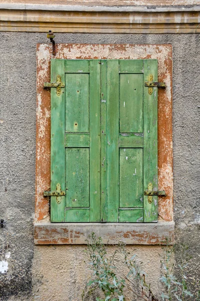Old Window Closed Green Shutters Witnesses — Stock Photo, Image