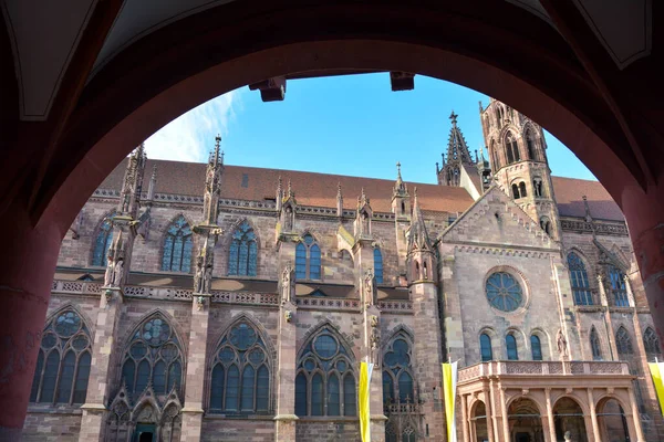 View Stone Arch Historical Merchants Hall Minster City Center Freiburg — Stock Photo, Image
