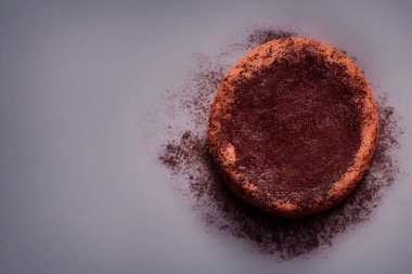 Çikolatalı tatlı, tatlı ve şekerli, yüksek kalorili yağlı yemek.