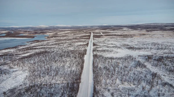 Barren Αφιλόξενο Τοπίο Της Λαπωνίας Βόρεια Φινλανδία Άποψη Της Λίμνης — Φωτογραφία Αρχείου