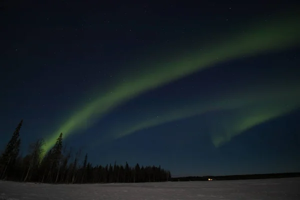 Lélegzetelállító Zöld Táncoló Aurora Borealis Sötét Égen Leviben Lappföldön Észak — Stock Fotó