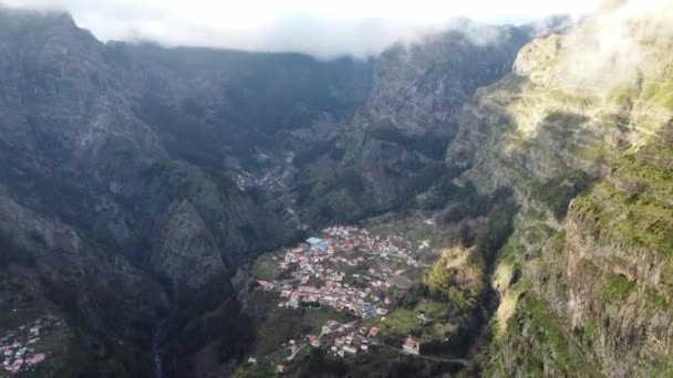 Vista Aérea Del Pueblo Curral Das Freiras Isla Madeira Perteneciente — Vídeo de stock
