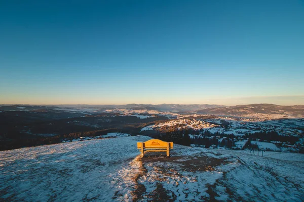 Bench Mount Ochodzita Koniakow Area Polish Beskydy Mountains Illuminated Morning — Fotografia de Stock