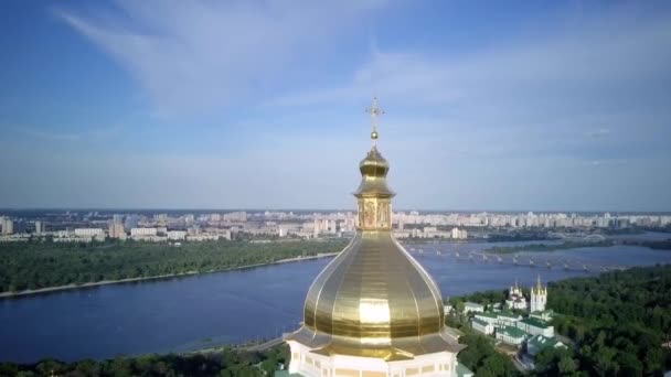 มมองทางอากาศของเค Pechersk Lavra เครน มมองทางอากาศของ Kiev Pechersk Lavra หอระฆ Lavra — วีดีโอสต็อก