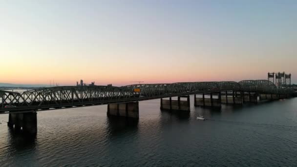 Zdjęcia Dronów Oregonu Washington Interstate Bridge Portland Vancouver Nad Rzeką — Wideo stockowe