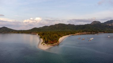 Hava manzaralı Koh Mook Adası, Trang Güney Tayland