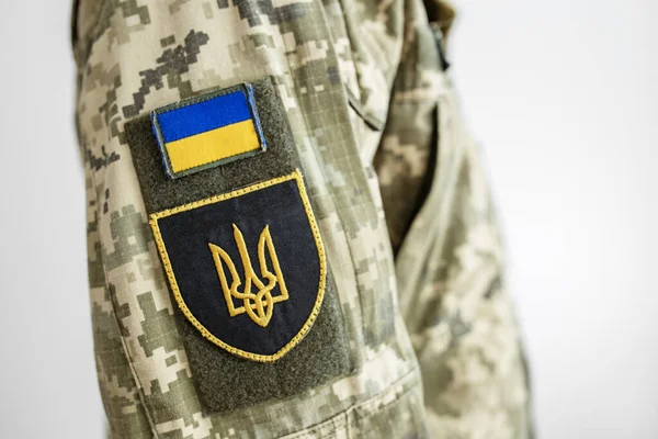Ukrayna Silahlı Kuvvetleri Ukrayna Askeri Askeri Üniformada Ukrayna Bayrağı — Stok fotoğraf