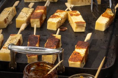 Açık hava festivalinde tipik Brezilya mutfağı 