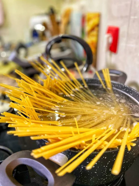 Fideos Macarrones Sabrosos Espaguetis Comida Cocina —  Fotos de Stock