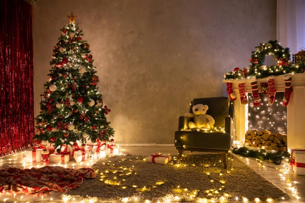 Рождественские гирлянды — стоковое фото