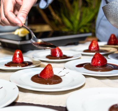 RESTAURANts-Gıda-Mutfak-Bulaşık-Gıda