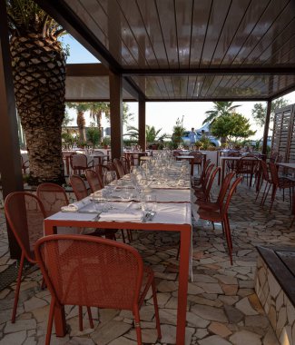 RESTAURANts-Gıda-Mutfak-Bulaşık-Gıda