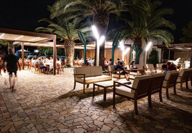 RESTAURANts-Gıda-Mutfak-Bulaşık-Gıda