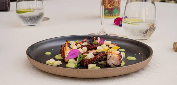 RESTAURANts-Gıda-Mutfak-Bulaşık-Gıda