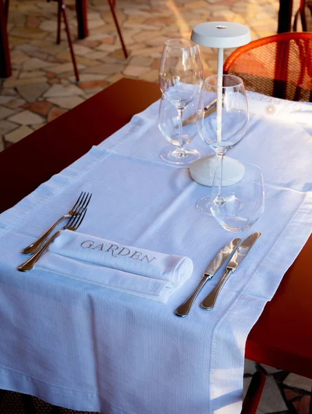 RESTAURANts-Gıda-Mutfak-Bulaşık-Gıda