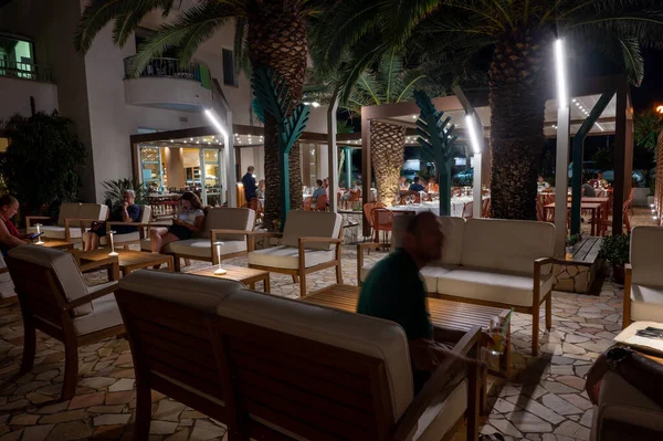 RESTAURANts-Gıda-Mutfak-Bulaşık-Gıda