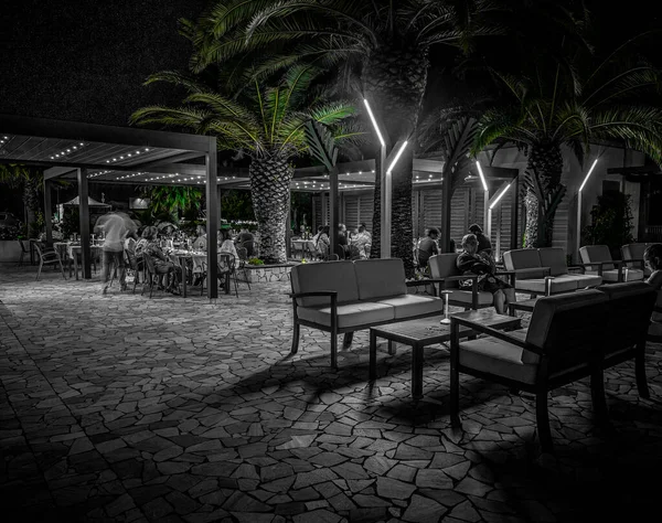 RESTAURANts-Gıda-Mutfak-Bulaşık-Gıda