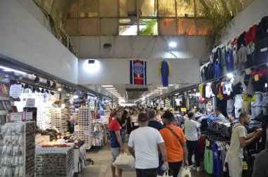 Eminonu Yeraltı Pazarı ve Ağ Geçidi. İstanbul Türkiye.