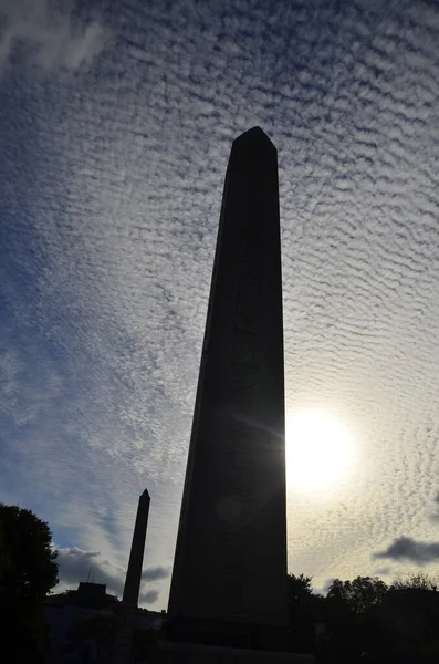 Theodosius Obelisk Sultanahmet Square Omgekeerd Licht Blauwe Lucht Istanbul Turkije — Stockfoto
