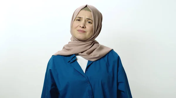 Triste Insatisfaite Colère Hijab Jeune Femme Qui Raconte Qui Passe — Photo