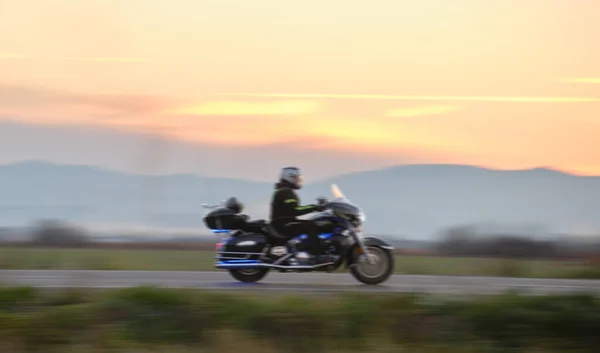 Citra Kabur Gerakan Sepeda Motor Mengemudi Cepat Jalan Malam — Stok Foto