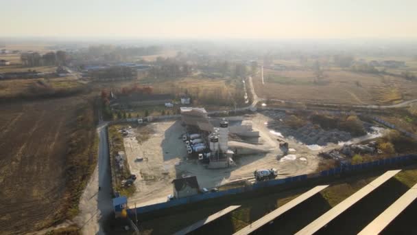 Processing factory at mining site producing cement construction materials and solar power plant — Vídeos de Stock